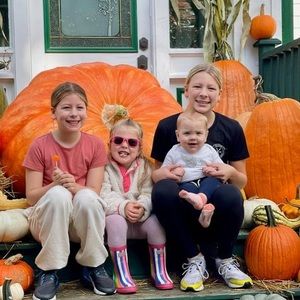 Meet your Posher, Jenn